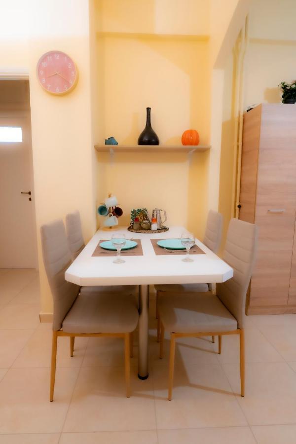 Myrtle, City Center Renovated Apartment Athens Exterior photo